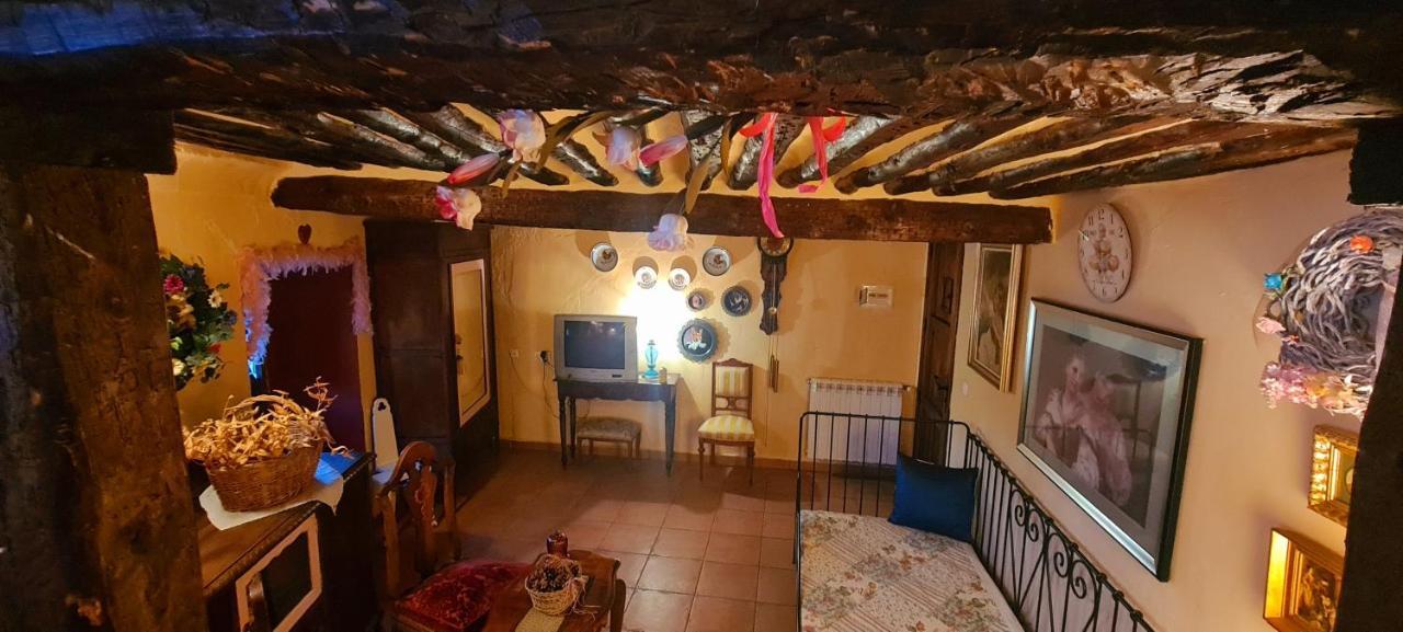 Отель La Quinta Rural Валерия Экстерьер фото